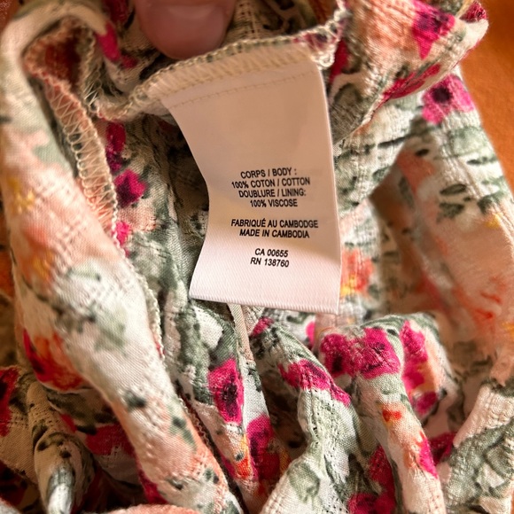 |SOLD| Off shoulder floral skirt set 🌸🌻 - Picture 7 of 7